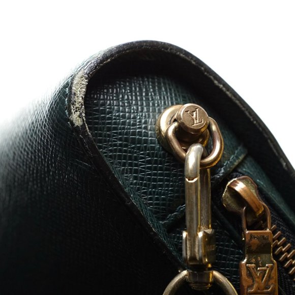 Auth Louis Vuitton Taiga Baikal Grizzu #2502L26 - Picture 8 of 12